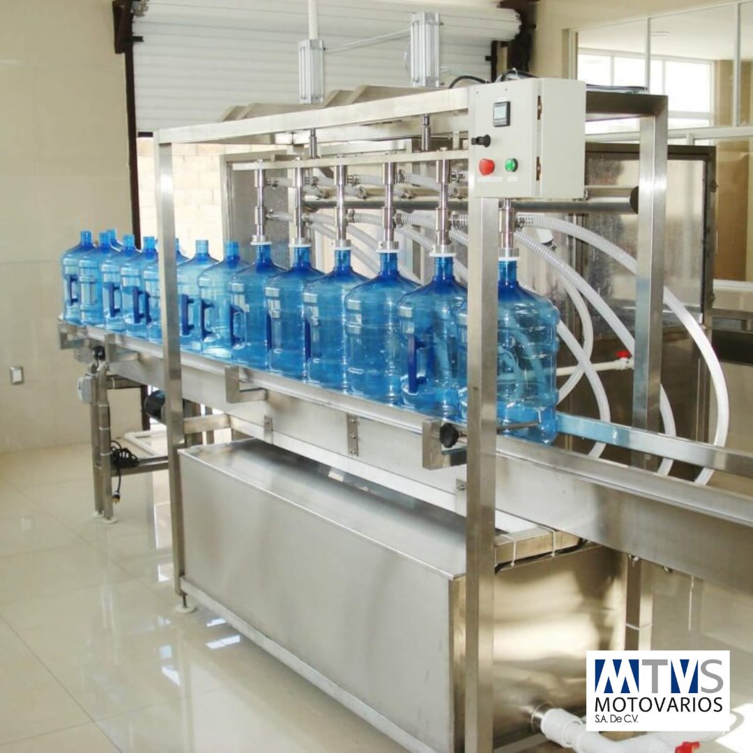 Cómo las Máquinas Llenadoras de Garrafones Mejoran la Producción de Bebidas